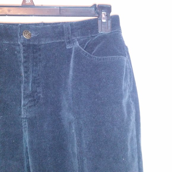 St Johns Bay Womens Pants Size 8 Solid Black Corduroy Stretch Skinny Waist 28" - Picture 8 of 14